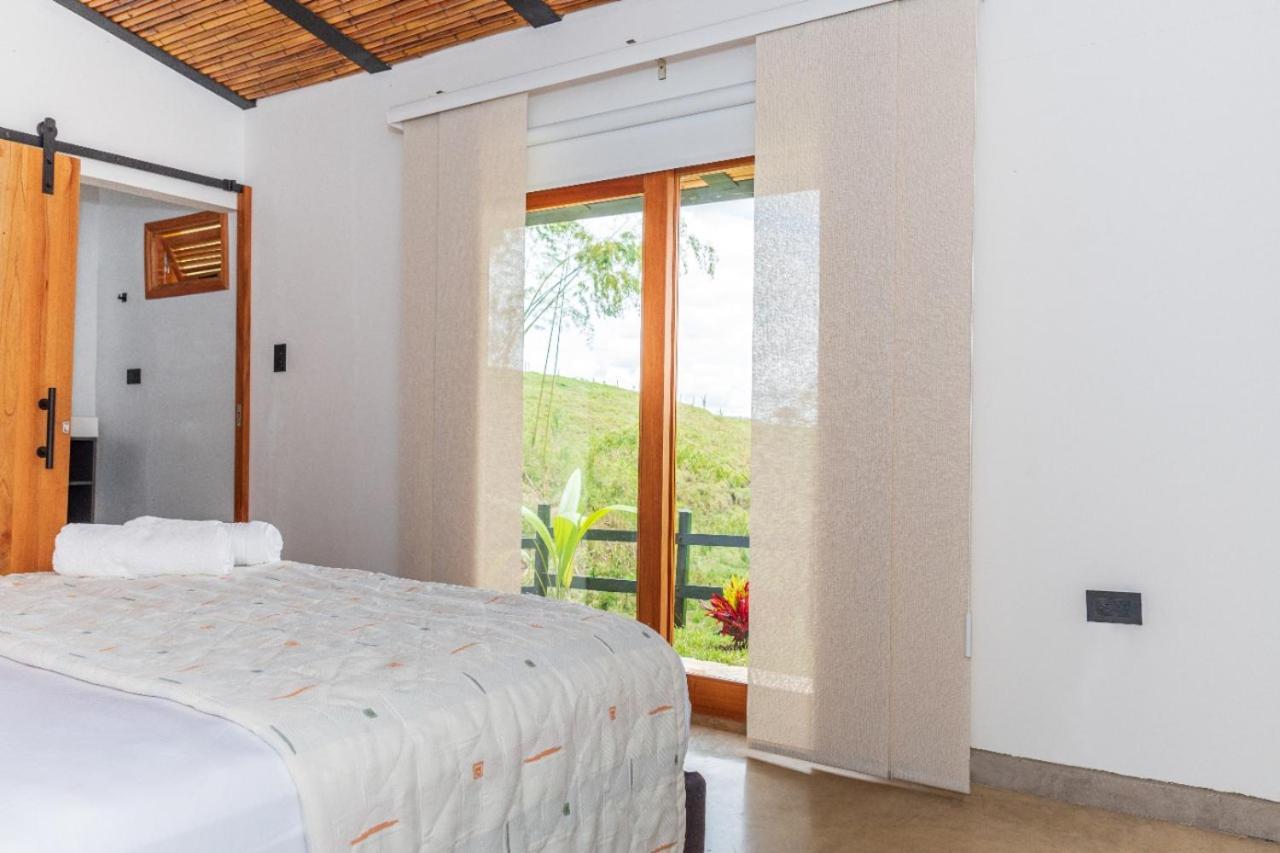Agradable Cabana Cafetera Con Jacuzzi A 12 Min Del Centro De Pereira Buitenkant foto